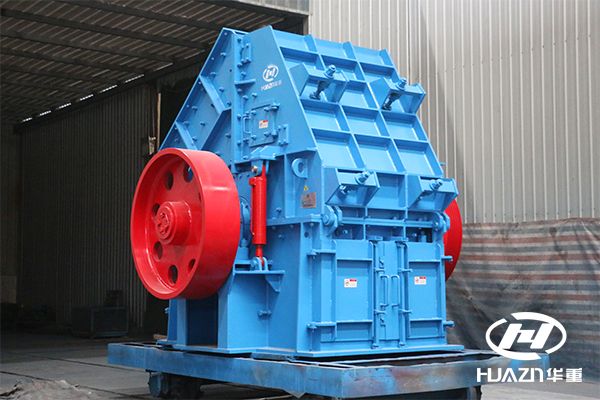 錘式破碎機(jī)廠家車間圖